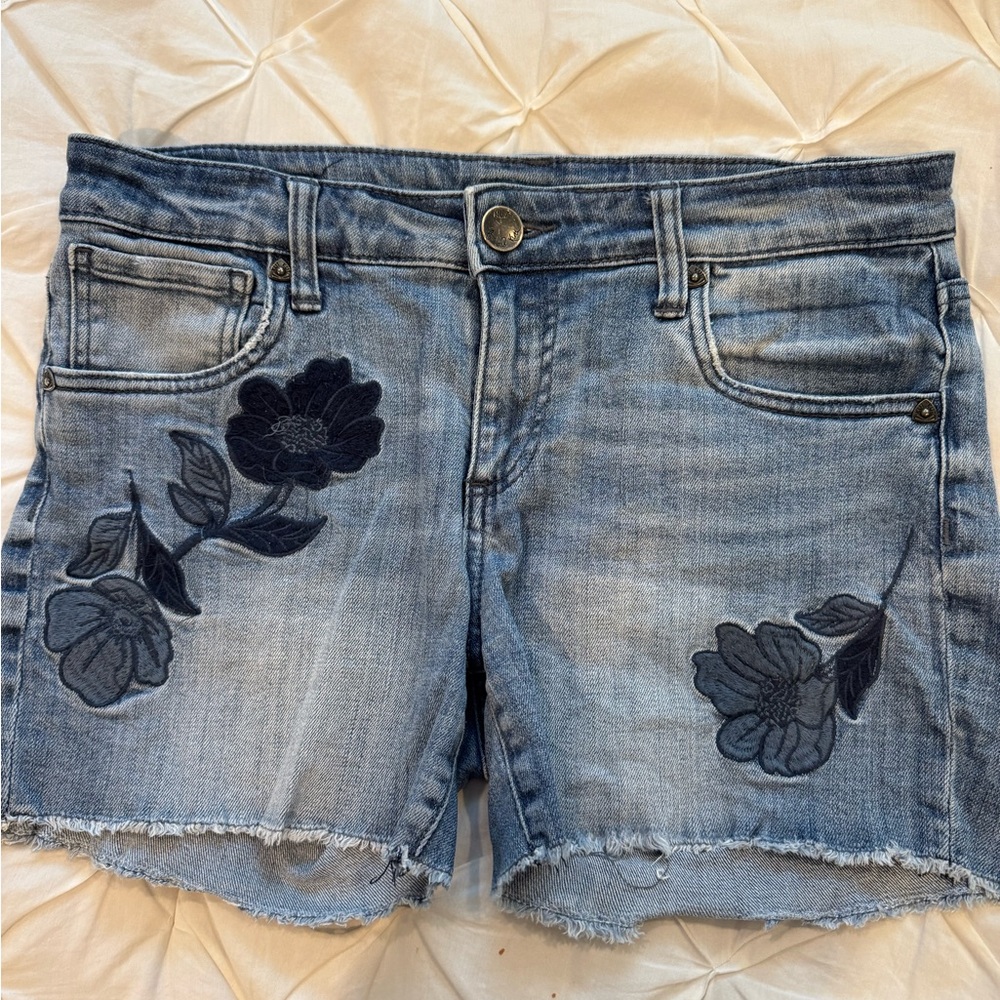 Kut from the Kloth Blue Floral Jean Shorts